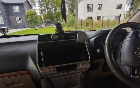 Toyota Land Cruiser Prado 150 рестайлинг 2, 2018 год, 4 050 000 рублей, 12 фотография