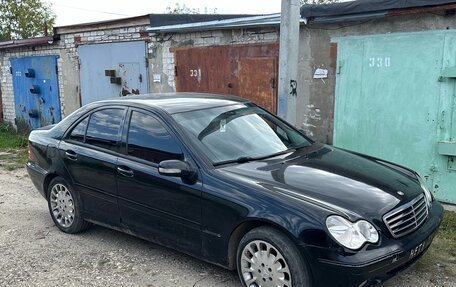 Mercedes-Benz C-Класс, 2001 год, 250 000 рублей, 2 фотография