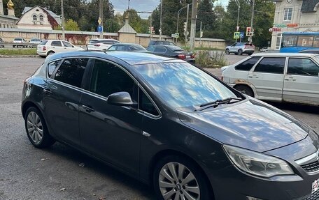 Opel Astra J, 2011 год, 420 000 рублей, 1 фотография