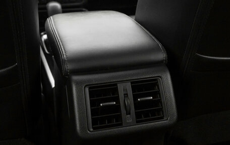 Mitsubishi Outlander III рестайлинг 3, 2020 год, 2 820 000 рублей, 13 фотография