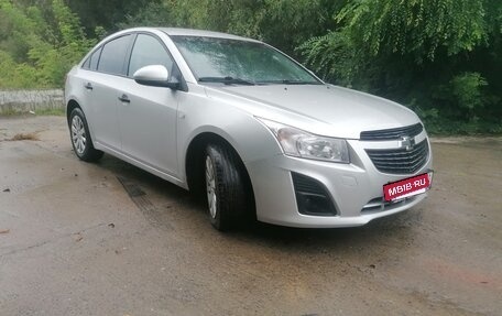 Chevrolet Cruze II, 2013 год, 650 000 рублей, 9 фотография