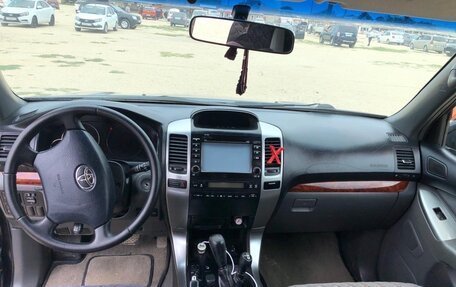 Toyota Land Cruiser Prado 120 рестайлинг, 2006 год, 2 050 000 рублей, 7 фотография