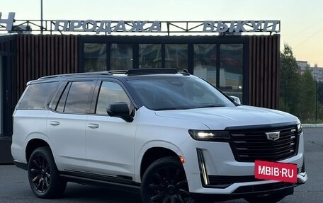 Cadillac Escalade V, 2021 год, 12 000 000 рублей, 2 фотография