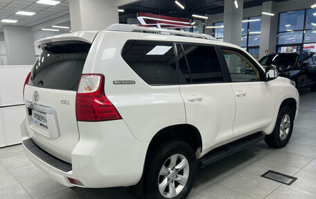 Toyota Land Cruiser Prado 150 рестайлинг 2, 2009 год, 2 590 000 рублей, 8 фотография