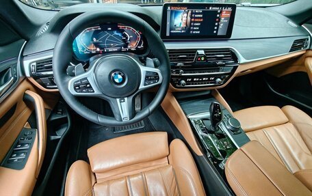 BMW 5 серия, 2021 год, 4 000 000 рублей, 13 фотография