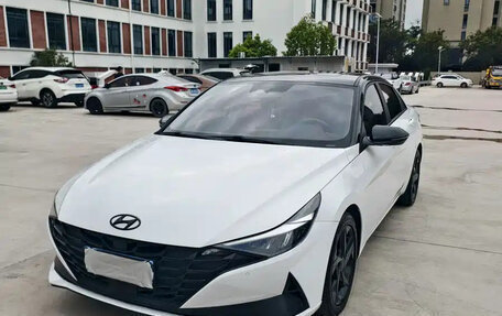 Hyundai Elantra, 2023 год, 1 280 000 рублей, 2 фотография