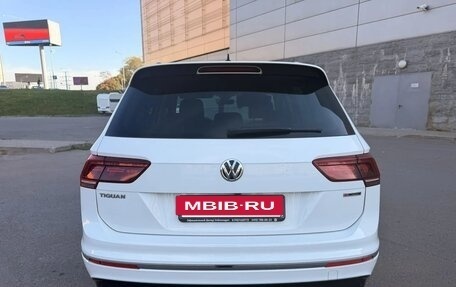 Volkswagen Tiguan II, 2019 год, 3 200 000 рублей, 5 фотография