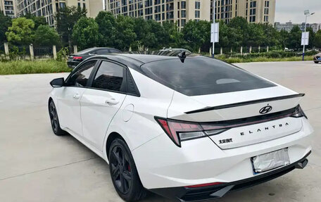 Hyundai Elantra, 2023 год, 1 280 000 рублей, 3 фотография