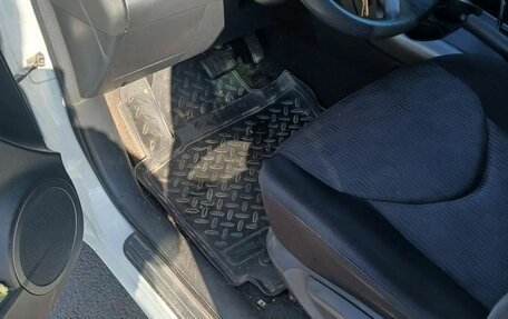 Toyota RAV4, 2010 год, 1 400 000 рублей, 17 фотография