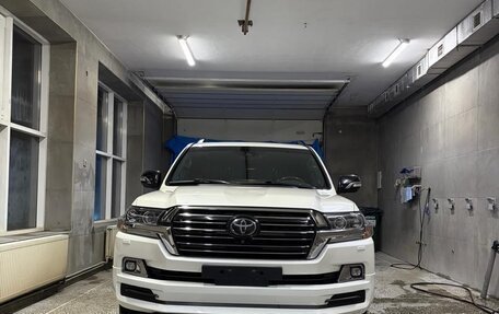 Toyota Land Cruiser 200, 2017 год, 7 500 000 рублей, 2 фотография