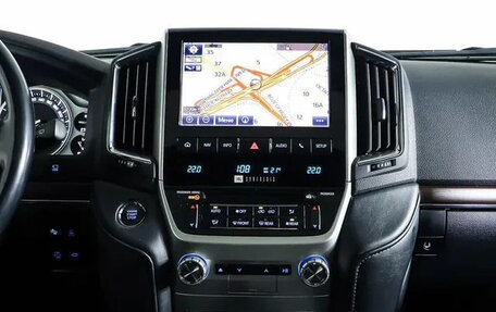 Toyota Land Cruiser 200, 2017 год, 7 500 000 рублей, 11 фотография