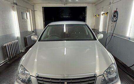 Toyota Crown, 2005 год, 1 050 000 рублей, 16 фотография