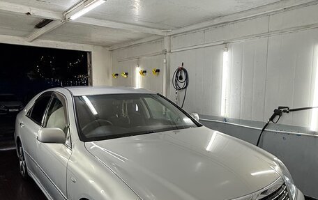 Toyota Crown, 2005 год, 1 050 000 рублей, 17 фотография