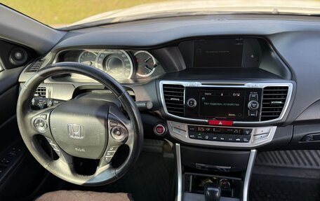 Honda Accord IX рестайлинг, 2013 год, 1 570 000 рублей, 19 фотография