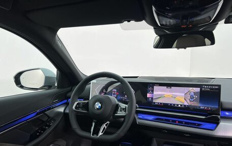 BMW 5 серия, 2025 год, 9 240 000 рублей, 12 фотография