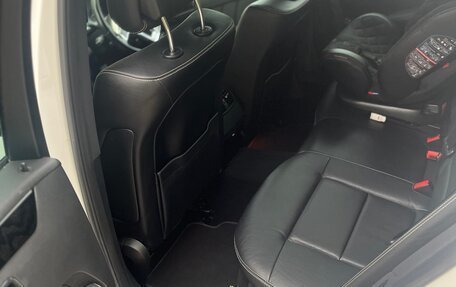 Mercedes-Benz E-Класс, 2012 год, 1 670 000 рублей, 7 фотография