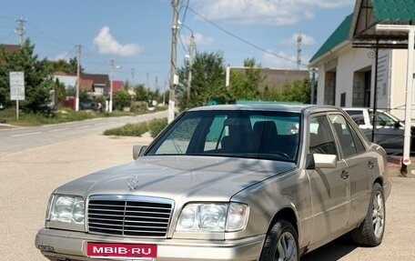Mercedes-Benz W124, 1989 год, 250 000 рублей, 1 фотография