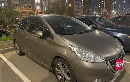Peugeot 208 II, 2013 год, 643 000 рублей, 2 фотография