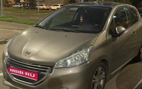 Peugeot 208 II, 2013 год, 643 000 рублей, 3 фотография