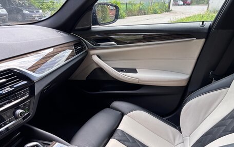 BMW 5 серия, 2019 год, 3 000 000 рублей, 16 фотография