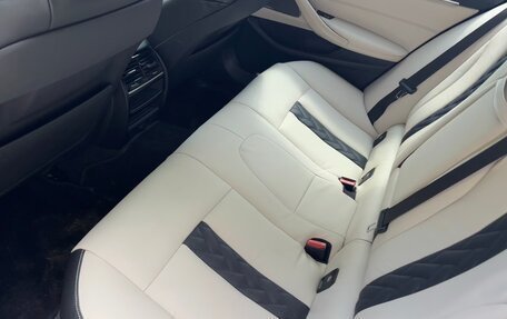 BMW 5 серия, 2019 год, 3 000 000 рублей, 19 фотография