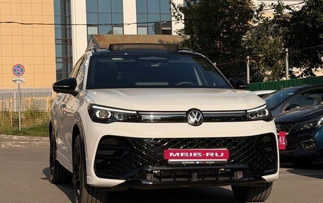 Volkswagen Tiguan, 2025 год, 4 490 000 рублей, 13 фотография