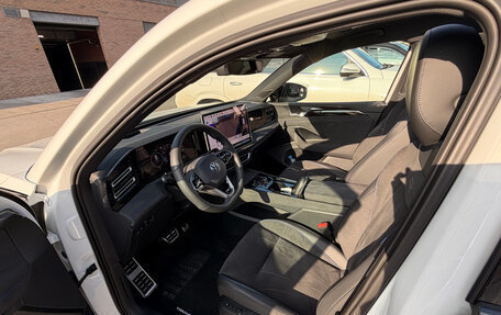 Volkswagen Tiguan, 2025 год, 4 490 000 рублей, 22 фотография