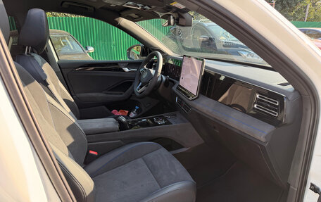 Volkswagen Tiguan, 2025 год, 4 490 000 рублей, 33 фотография