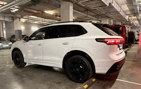 Volkswagen Tiguan, 2025 год, 4 490 000 рублей, 39 фотография