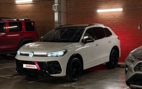 Volkswagen Tiguan, 2025 год, 4 490 000 рублей, 30 фотография