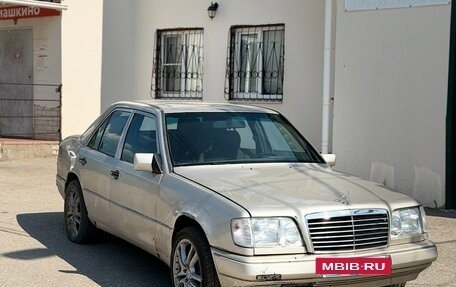 Mercedes-Benz W124, 1989 год, 250 000 рублей, 3 фотография