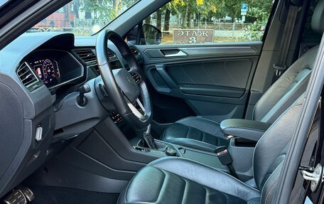 Volkswagen Tiguan II, 2021 год, 4 000 000 рублей, 11 фотография