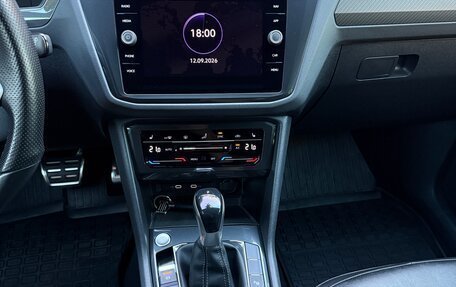 Volkswagen Tiguan II, 2021 год, 4 000 000 рублей, 18 фотография