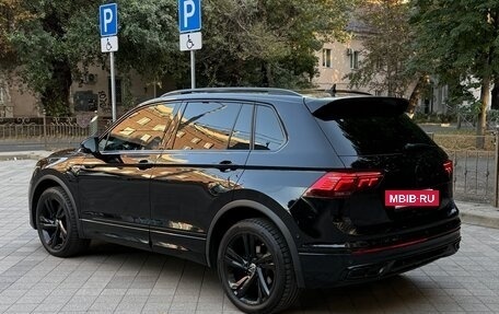 Volkswagen Tiguan II, 2021 год, 4 000 000 рублей, 4 фотография