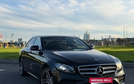Mercedes-Benz E-Класс, 2018 год, 3 350 000 рублей, 2 фотография