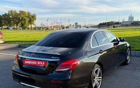 Mercedes-Benz E-Класс, 2018 год, 3 350 000 рублей, 8 фотография