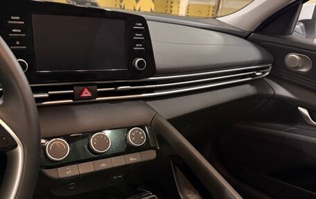 Hyundai Elantra, 2024 год, 2 450 000 рублей, 10 фотография