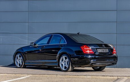 Mercedes-Benz S-Класс, 2010 год, 1 995 000 рублей, 3 фотография