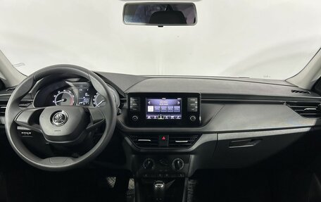Skoda Rapid II, 2021 год, 1 890 000 рублей, 17 фотография