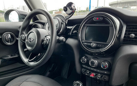 MINI Hatch, 2020 год, 1 889 000 рублей, 9 фотография