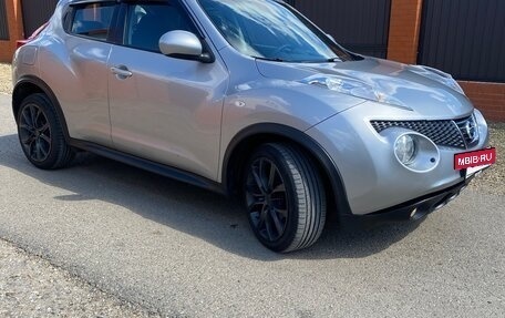 Nissan Juke II, 2011 год, 899 000 рублей, 6 фотография