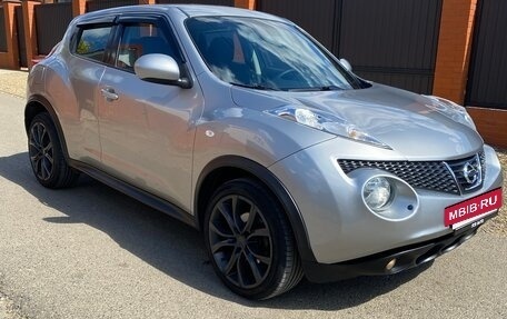 Nissan Juke II, 2011 год, 899 000 рублей, 7 фотография