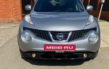 Nissan Juke II, 2011 год, 899 000 рублей, 11 фотография