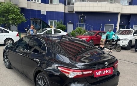 Toyota Camry, 2022 год, 2 800 000 рублей, 3 фотография