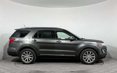 Ford Explorer VI, 2017 год, 2 275 000 рублей, 4 фотография