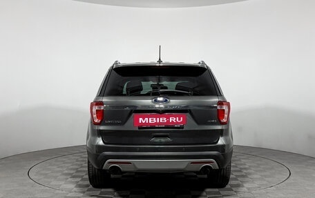 Ford Explorer VI, 2017 год, 2 275 000 рублей, 6 фотография