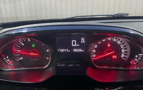 Peugeot 208 II, 2014 год, 750 000 рублей, 10 фотография