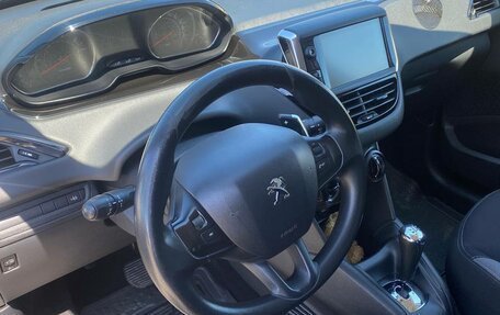 Peugeot 208 II, 2014 год, 750 000 рублей, 21 фотография