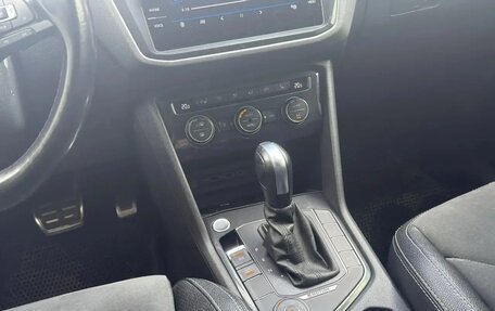Volkswagen Tiguan II, 2020 год, 2 810 000 рублей, 9 фотография