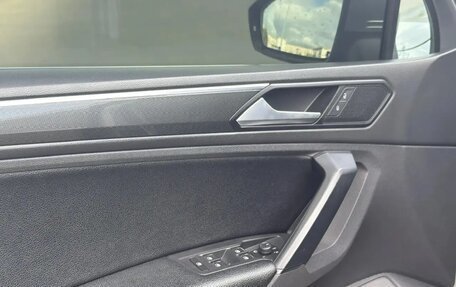 Volkswagen Tiguan II, 2020 год, 2 810 000 рублей, 16 фотография